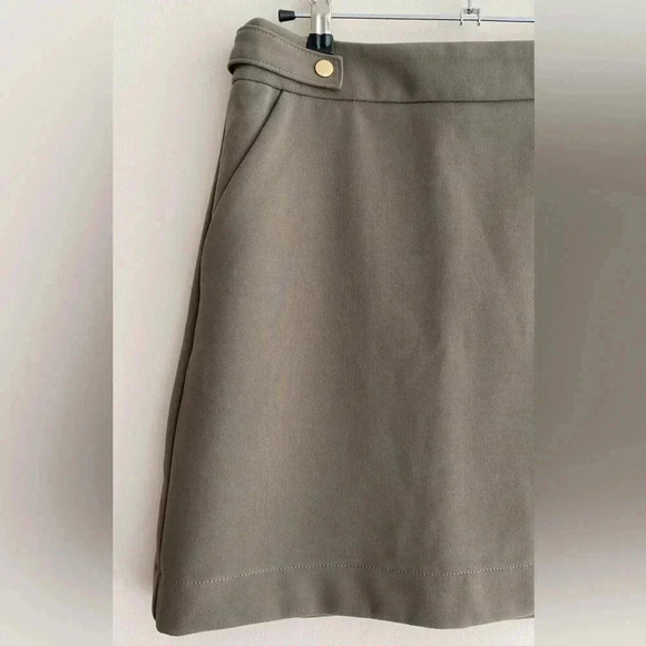 H&M Olive Green A-Line Skirt with Gold Buttons, Skirt for Work, Size 10 - Picture 3 of 16